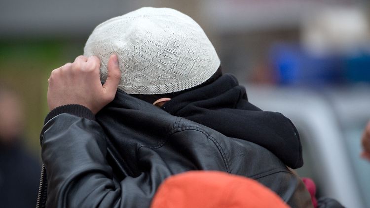Behörden bezeichnen Menschen als islamistische Gefährder, wenn sie ihnen einen Anschlag zutrauen.
