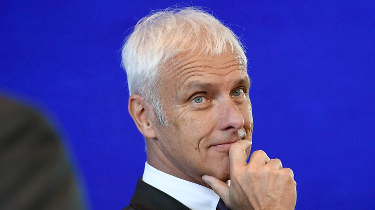 Obwohl er seinen Posten räumen soll, plagen Matthias Müller auch in Zukunft wohl keine Geldsorgen. 
