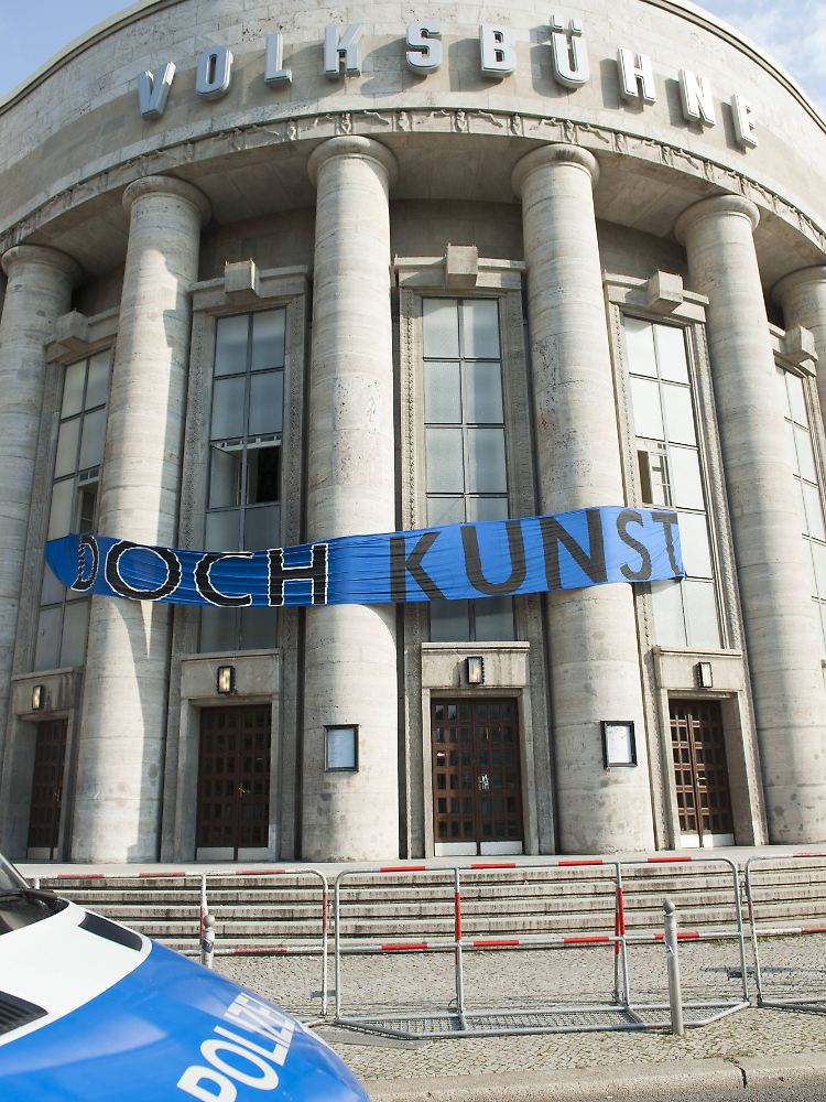 "Doch Kunst" - auch die Besetzung des Theaters im September 2017 war eine Reaktion auf Dercon.