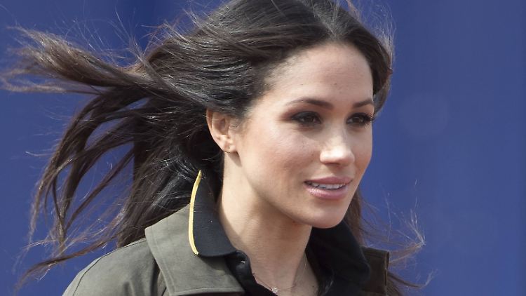Lässiges Haar, wenig Make Up - Meghan Markle liebt den natürlichen Look.