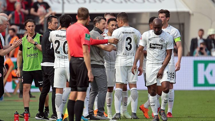 Niko Kovac und Eintracht Frankfurt drohen nach der Klatsche in Leverkusen unruhige Tage.