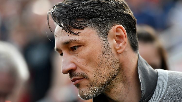 Kovac muss nach der Niederlage gegen Leverkusen am Mittwoch im Pokal-Halbfinale antreten.
