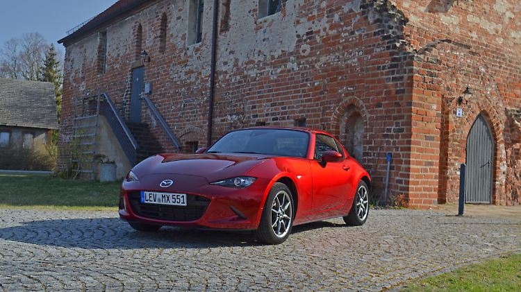 Die Formen des Mazda MX-5 RF gehören zu den schönsten auf dem Markt.