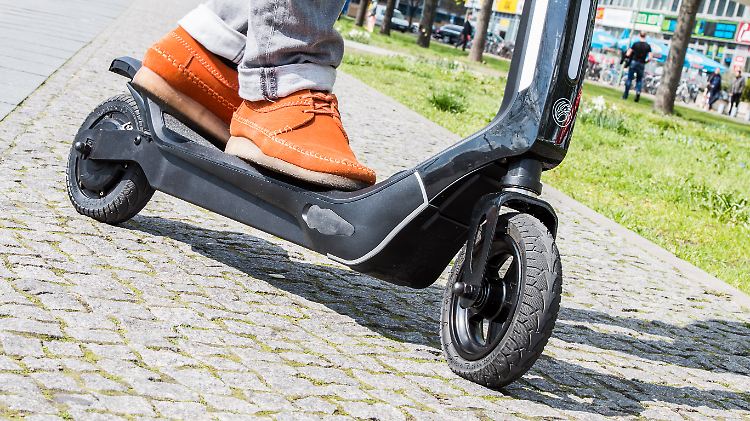 Mit dem IO Hawk Trax flitzt man flott durch die Stadt. 