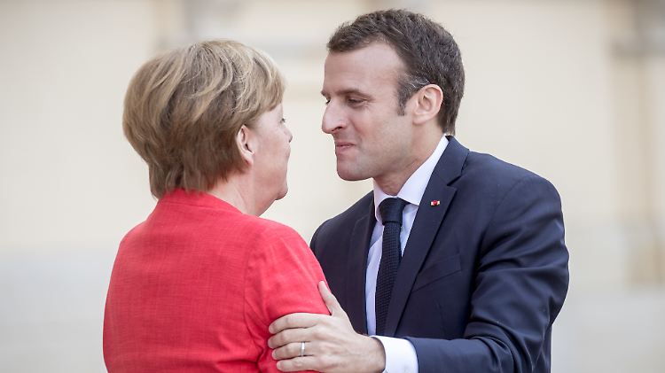 Emmanuel Macron hat große Visionen für die Eurozone. Angela Merkels Unionsfraktion hält dagegen.