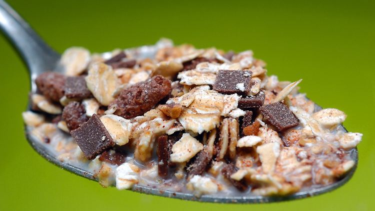 Unter anderem bei Cerealien, Jogurt, Milchprodukten, Feinkost- und Nudelsoßen soll der Zuckeranteil gesenkt werden.