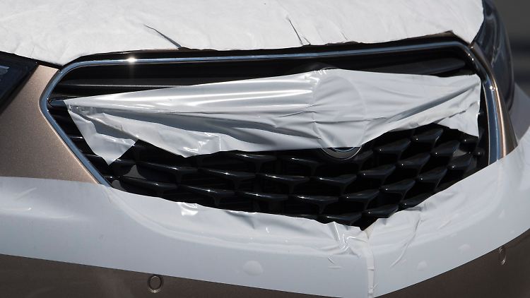Der Konzern will investieren - wenn die Opel-Personalkosten sinken.