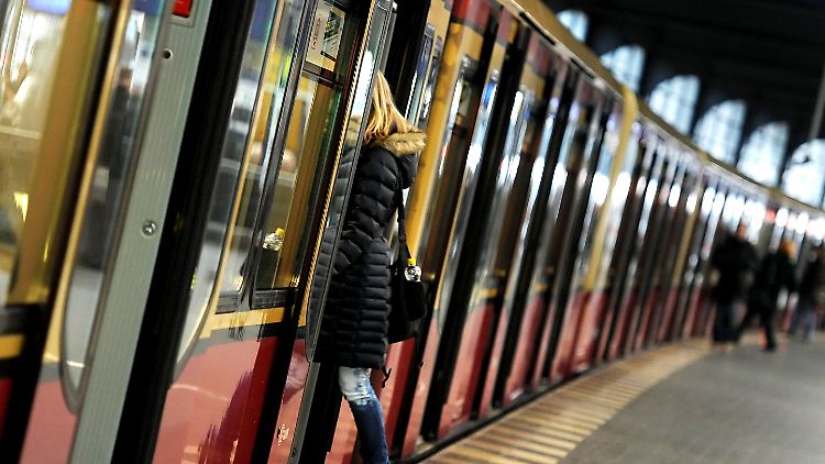 Laut Berliner Kriminalitätsstatistik geht die Zahl der Straftaten in Berliner S- und U-Bahnen zurück.