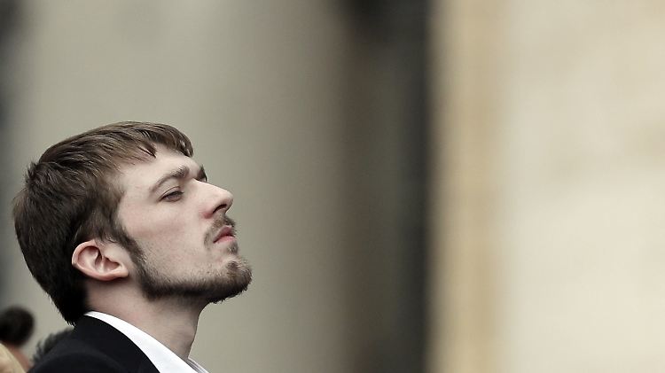 Alfies Vatter, Thomas Evans, reiste nach Rom, um den Papst zu treffen. Franziskus will sich für den Jungen einsetzen.