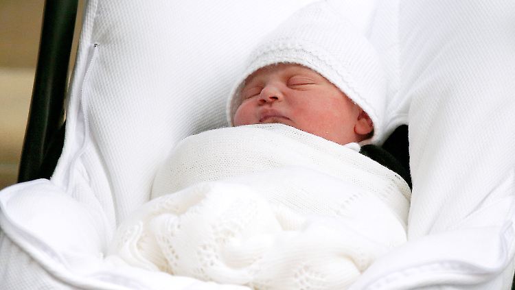Der neue Spross im Hause Windsor brachte bei der Geburt 3,8 Kilogramm auf die Waage.