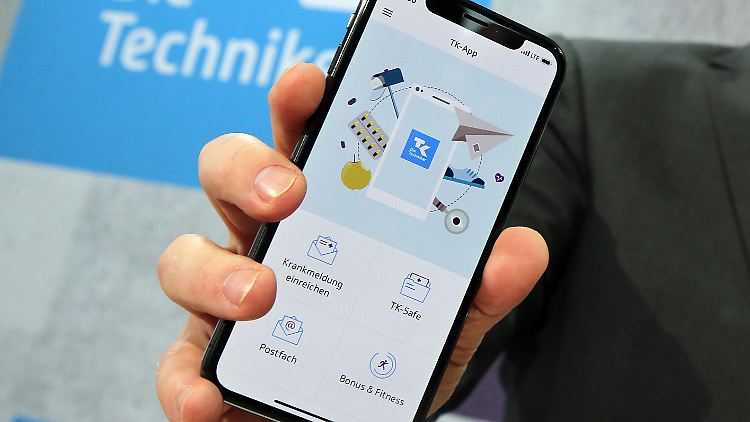 Jens Baas, Chef der Techniker Krankenkasse, präsentierte die App zum Start der ersten "Elektronischen Gesundheitsakte". 