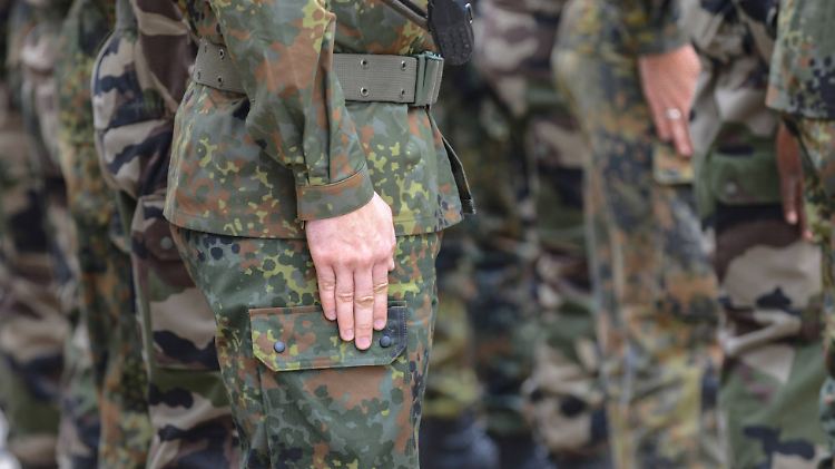 Rechtsextremes Netzwerk in der Bundeswehr? Derzeit geben die Indizien im Fall Franco A. diese erste These offenbar nicht her.