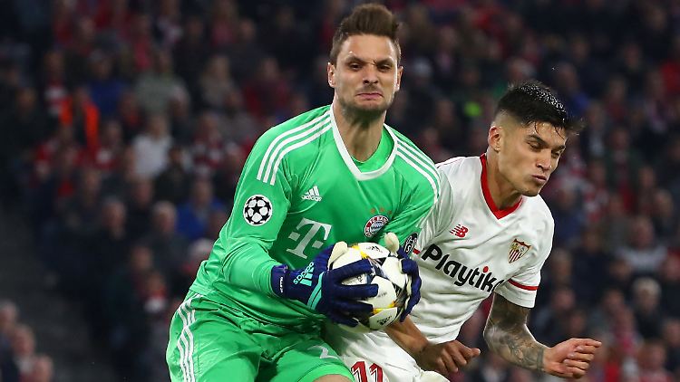 "Er ist da und macht Dinge, die nicht zum einfachen Torwart-ABC gehören": Sven Ulreich im Viertelfinale der Champions League beim 0:0 gegen den FC Sevilla.