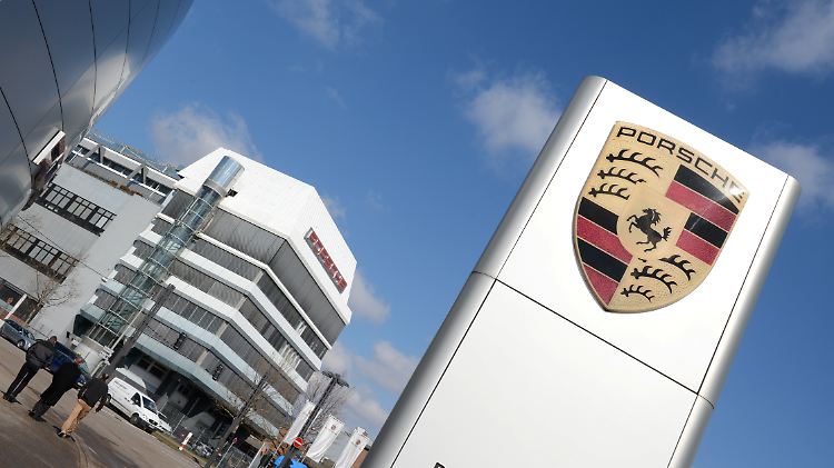 Bei der Razzia ist auch die Porsche-Zentrale in Stuttgart-Zuffenhausen durchsucht worden.
