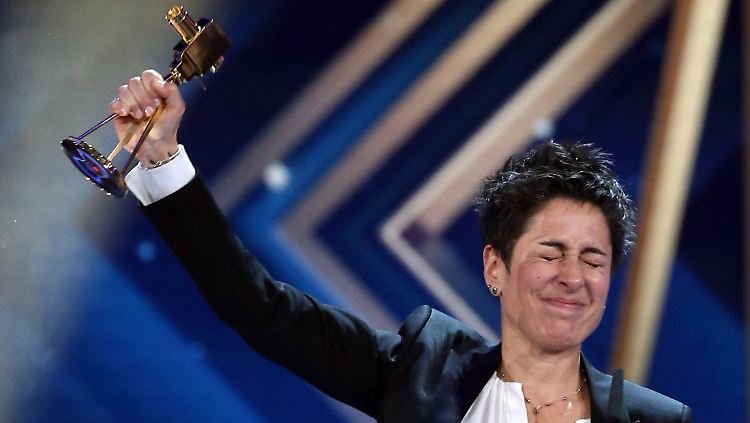 Dunja Hayali bekam 2016 die "Goldene Kamera" in der Kategorie "Beste Information". Dieses Jahr saß sie in der Kamera-Jury.