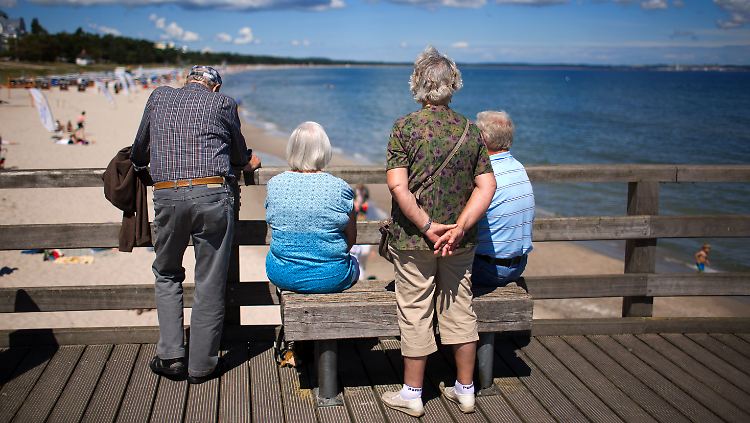3,22 Prozent im Westen und 3,37 Prozent im Osten gibt es ab Juli für Rentner mehr.
