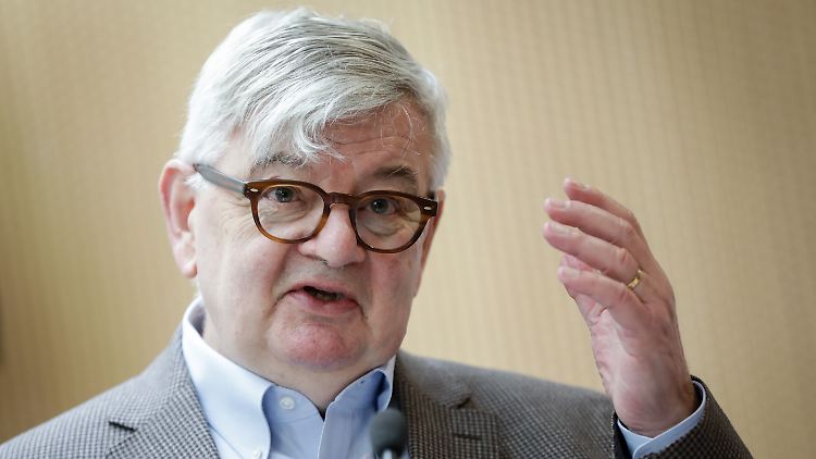 In der Politik gibt es viele Idioten, sagt Joschka Fischer.