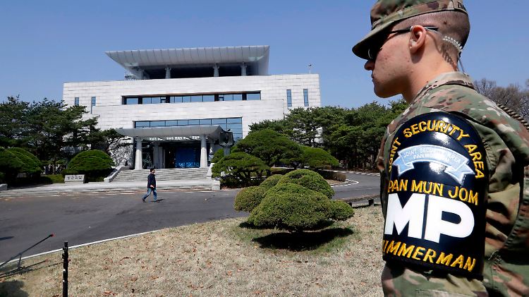 Südkoreas Präsident Moon empfängt Kim Jon Un im Friedenshaus. Dort durften sich in der Vergangenheit vor allem Familien treffen, die durch die Spaltung Koreas auseinandergerissen wurden.
