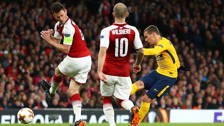 Antoine Griezmann schnappt Arsenal den Sieg weg.