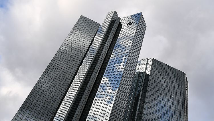 Das Investmentstandbein auf europäische Kunden ausrichten? Bei Moody's fragen sich die Analysten, wie sich die Deutsche Bank damit im globalen Wettbewerb schlagen wird.