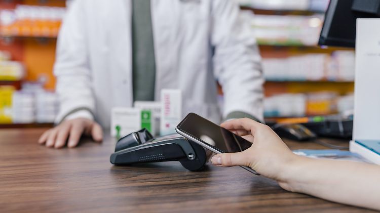 Erst sieben Prozent der Verbraucher in Deutschland haben bereits mit dem Smartphone bezahlt, so die Studie.