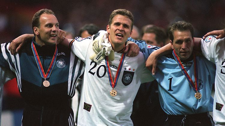 Strahlender Sieger der EM 1996 - dank des Golden Goal.