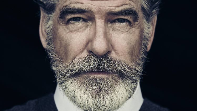 Immer wunderbar, ob alt oder jung: Pierce Brosnan. 