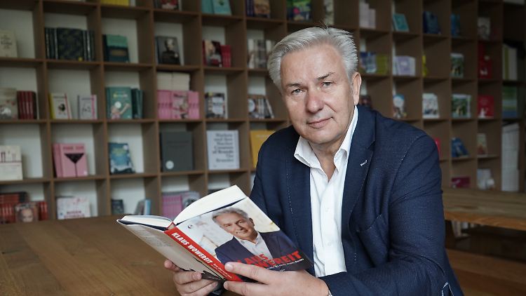 Wowereit hat ein Buch über seine Stadt geschrieben - es ist in weiten Teilen ein Erklärstück.