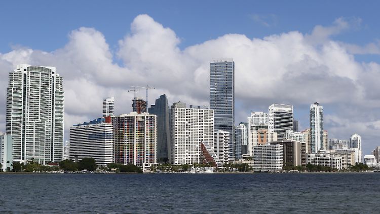 Die Skyline von Miami in Florida könnte ab Oktober Schauplatz spektakulärer Formel-1-Rennen werden.