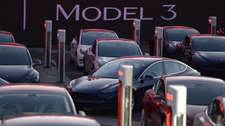 Bezüglich des Model 3 konnte Tesla Fortschritte vermelden.