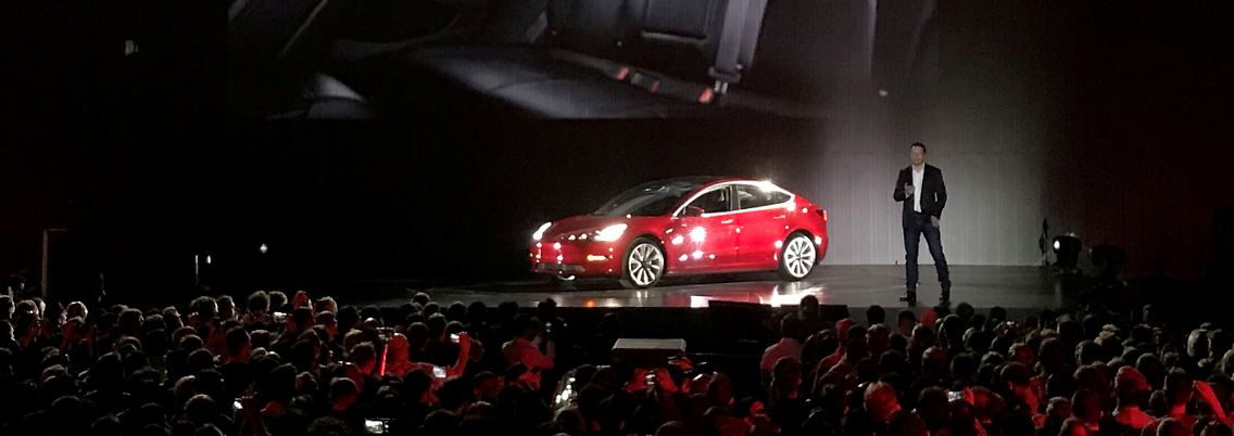 Detailfragen zum Krisen-Fahrzeug Model 3 wollte Musk nur ungern beantworten.