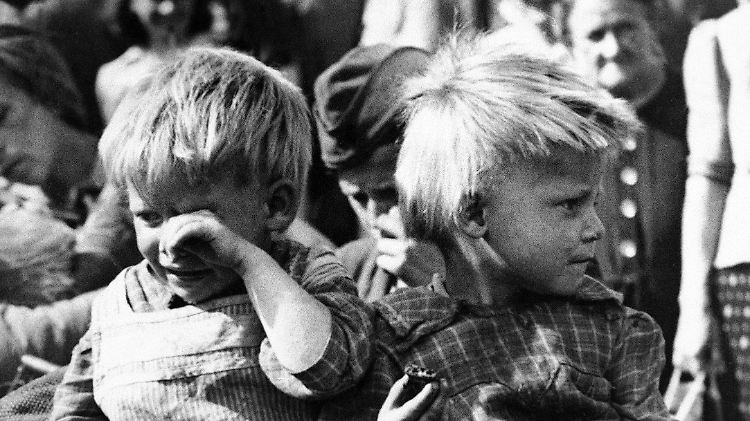 Selbst wer am Kriegsende noch klein war, trägt die Erinnerungen und Prägungen in sich.