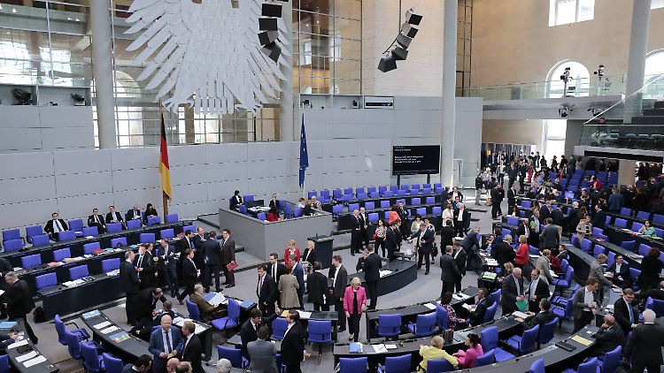 Der Bundestag müsste Interessenskonflikte verstärkt offenlegen.