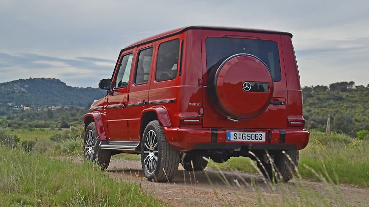 Viele Details, die den Status der Ikone bei der Mercedes G-Klasse ausmachen, durften bleiben.