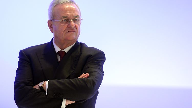 Seit wann wusste Martin Winterkorn von den Unregelmäßigkeiten bei Dieselabgaswerten: Seit 2007, 2014 oder erst 2015, als der Skandal aufflog?