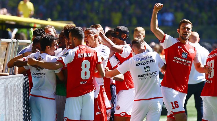 Party im Westfalenstadion: der FSV Mainz 05.