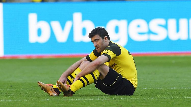Sokratis war sichtlich enttäuscht von der Leistung der Borussen.