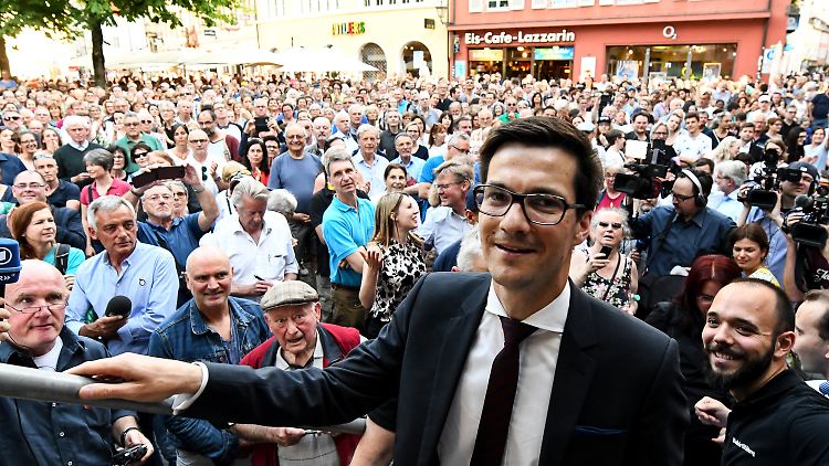 Der neue Freiburger Oberbürgermeister: Martin Horn: Hier wenige Stunden vor dem tätlichen Angriff.