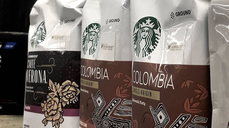 Mit dem Verkauf seiner Produkte außerhalb der eigenen Filialen verdient Starbucks bislang rund zwei Milliarden Dollar pro Jahr.