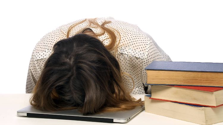 Wer die Frist für die Bücherrückgabe verschläft, sollte wenigstens an die Verlängerung denken.