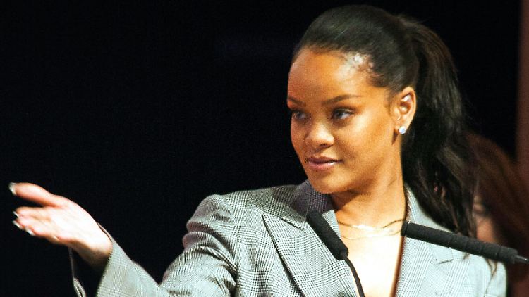 Rihanna geht unter die Dessousunternehmer.