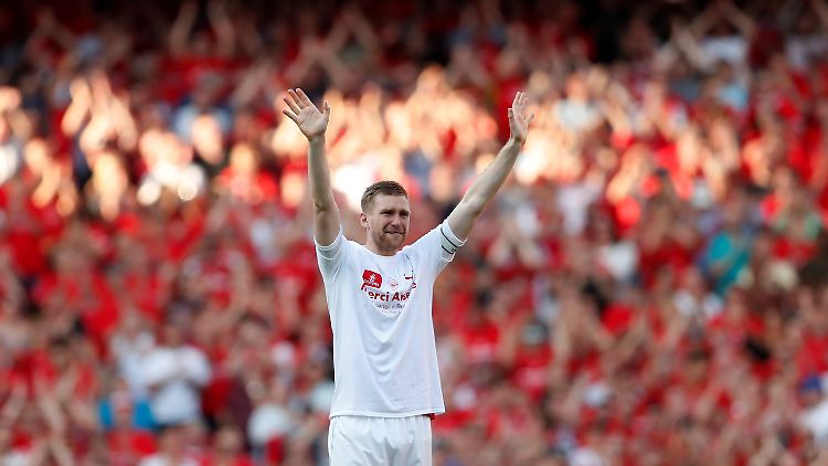 Mertesacker wird Arsenal London als Leiter des Nachwuchszentrums erhalten bleiben.