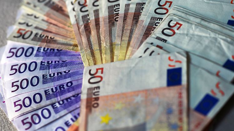Bund, Länder und Gemeinden können bis 2022 voraussichtlich mit Steuermehreinnahmen von 60 Milliarden Euro rechnen. 