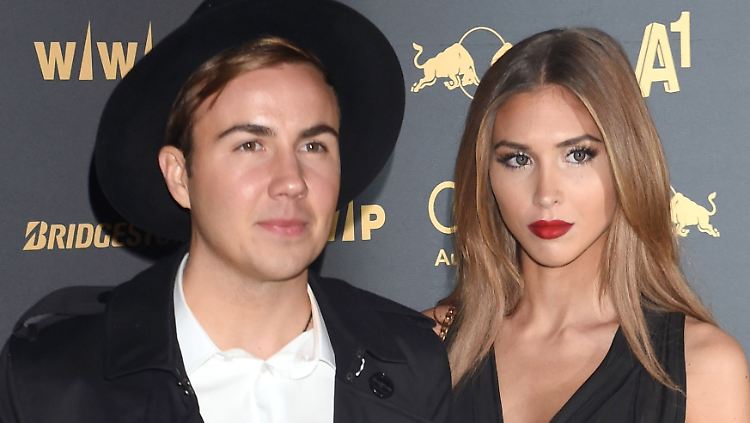 Mario Götze hat seine langjährige Freundin Ann-Kathrin Brömmel geheiratet.