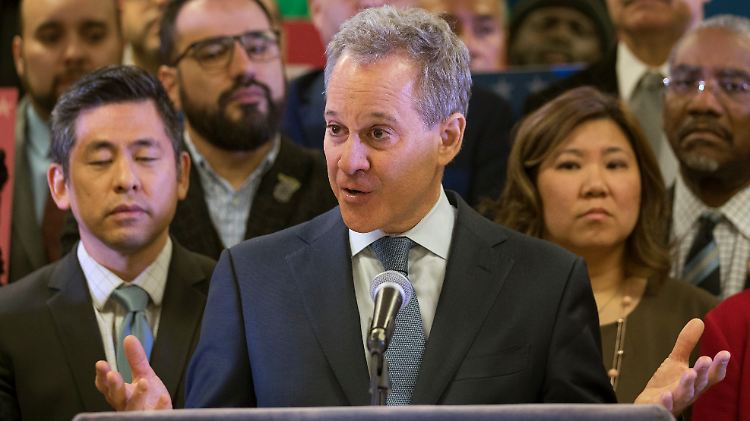 Eric Schneiderman gibt sein Amt als Generalstaatsanwalt auf.