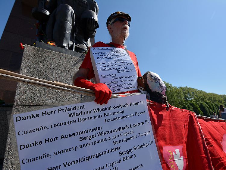 Eine Konstante in den Forderungen der Aktivisten bei dem Gedenken lautet: Deutschland muss sich mit Russland aussöhnen.