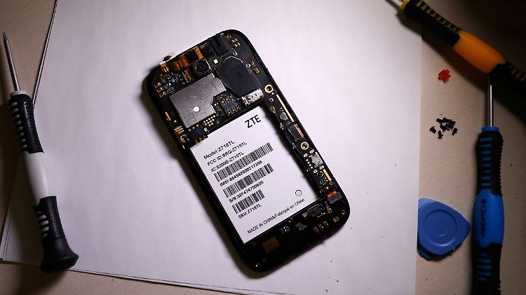 Die chinesische Smartphone-Firma ZTE steht im Mittelpunkt des Handelsstreits zwischen den USA und China.