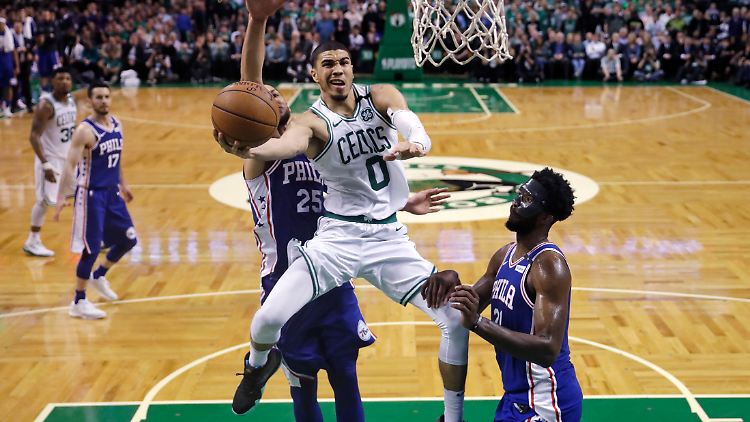 Trotz zahlreicher verletzungsbedingter Ausfälle setzen sich die Celtics durch.