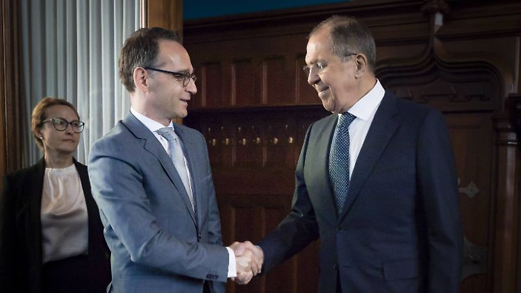 Maas kritisierte Russland mit Beginn seines Ministeramts. (Hier ist der Außenminister zu Gast bei Sergej Lawrow.)