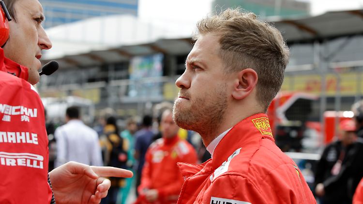 Jede Entscheidung muss genau durchdacht werden - Vettel plant schließlich seinen Jubiläumssieg.